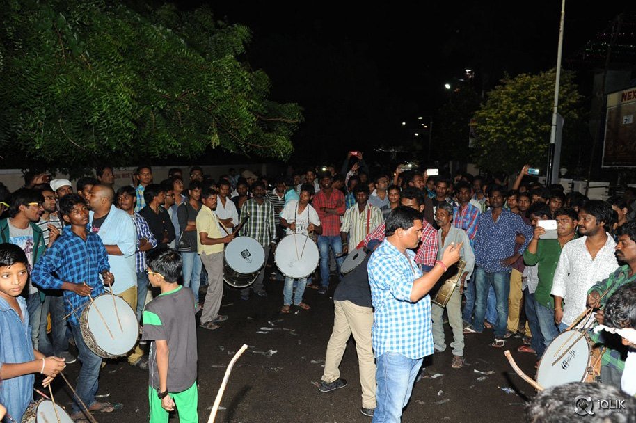 Srimanthudu-Movie-Hungama